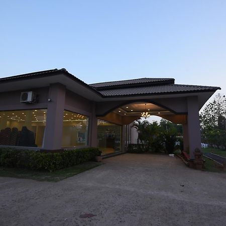 Hpa An Breeze Hotel Εξωτερικό φωτογραφία